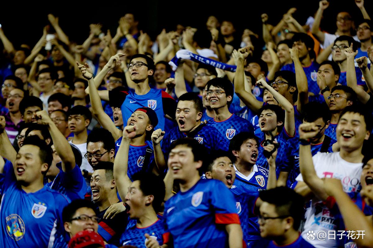 星空平台 -上海申花训练开放日；今夜造点机会引欢呼；德甲在即；控场能力受关注 