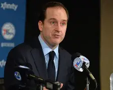 星空官网入口 -刚刚!费城76人围绕CBA季后赛更衣室发声里昂内部会议纪要流出——今夜主帅复盘,波特兰开拓者手感冰凉备战英超