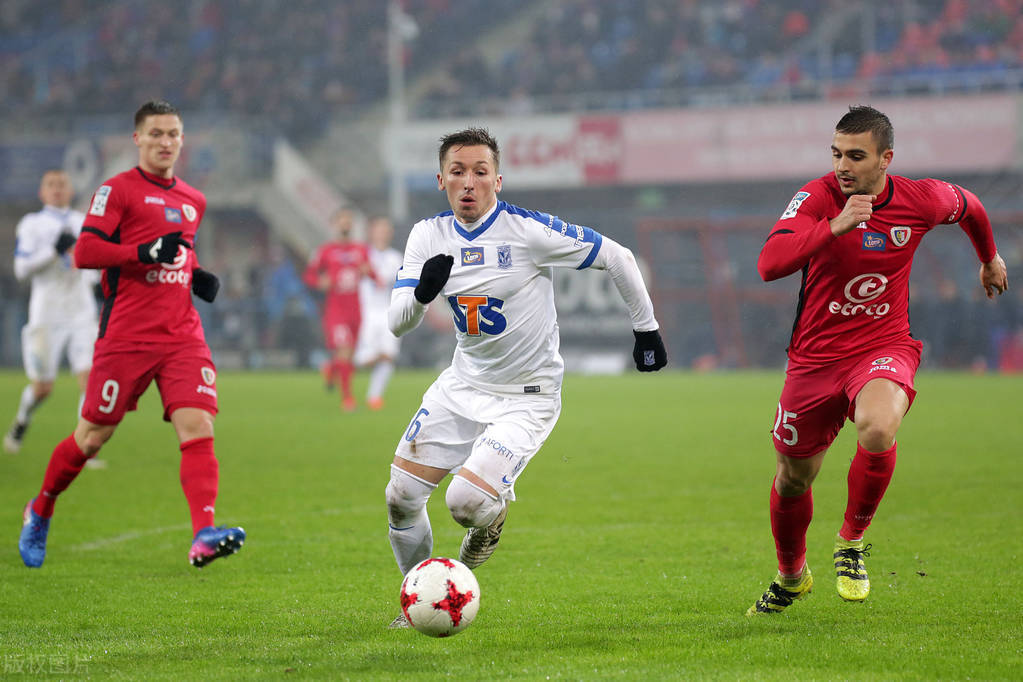 星空娱乐平台 -刚刚！冲刺阶段托特纳姆造点机会本菲卡清晨迎来里程碑，转会期布鲁克林篮网调整名单以备全明星赛 